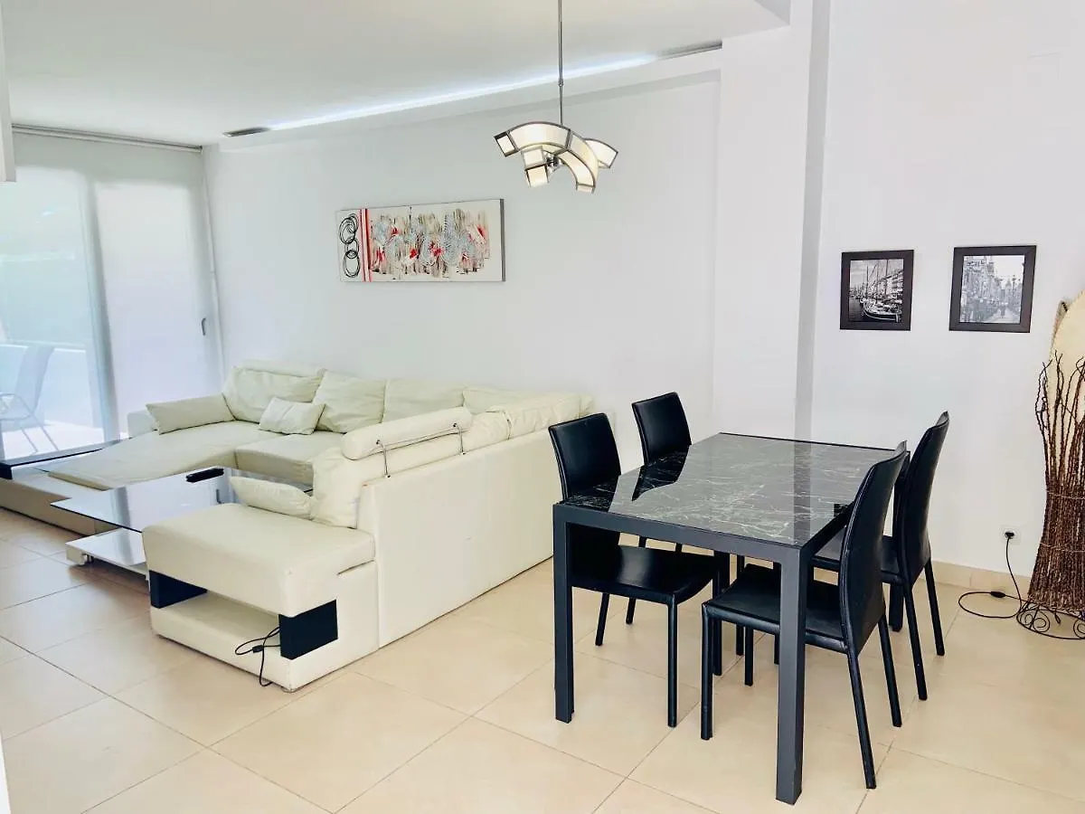 August Renoir Chalet Adosado Villa Cambrils Holiday home