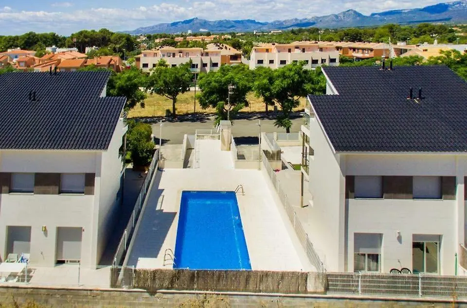 August Renoir Chalet Adosado Villa Cambrils